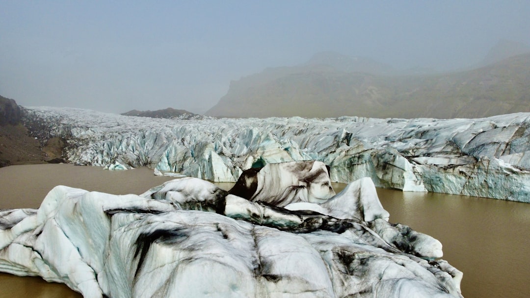 ESG 금융 2000조 시대, 기후 위기 외면하는 투자 현실 진단