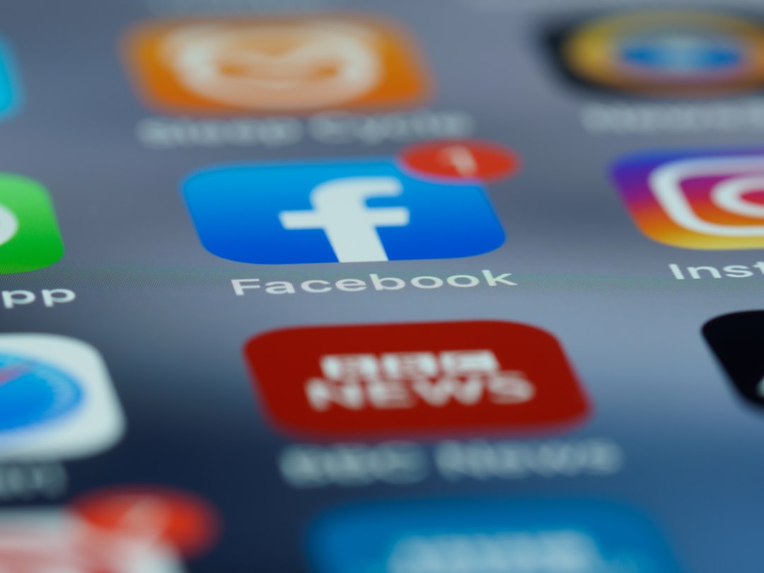 지방선거 앞둔 SNS 가짜 계정 여론 조작, 민주주의 위협