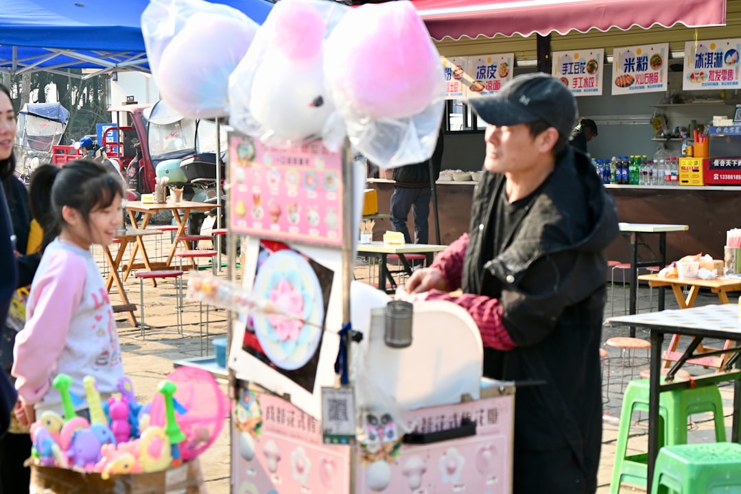 인구 소멸 위기, 경남 지자체 반값 여행 지원 정책의 딜레마와 지속가능성