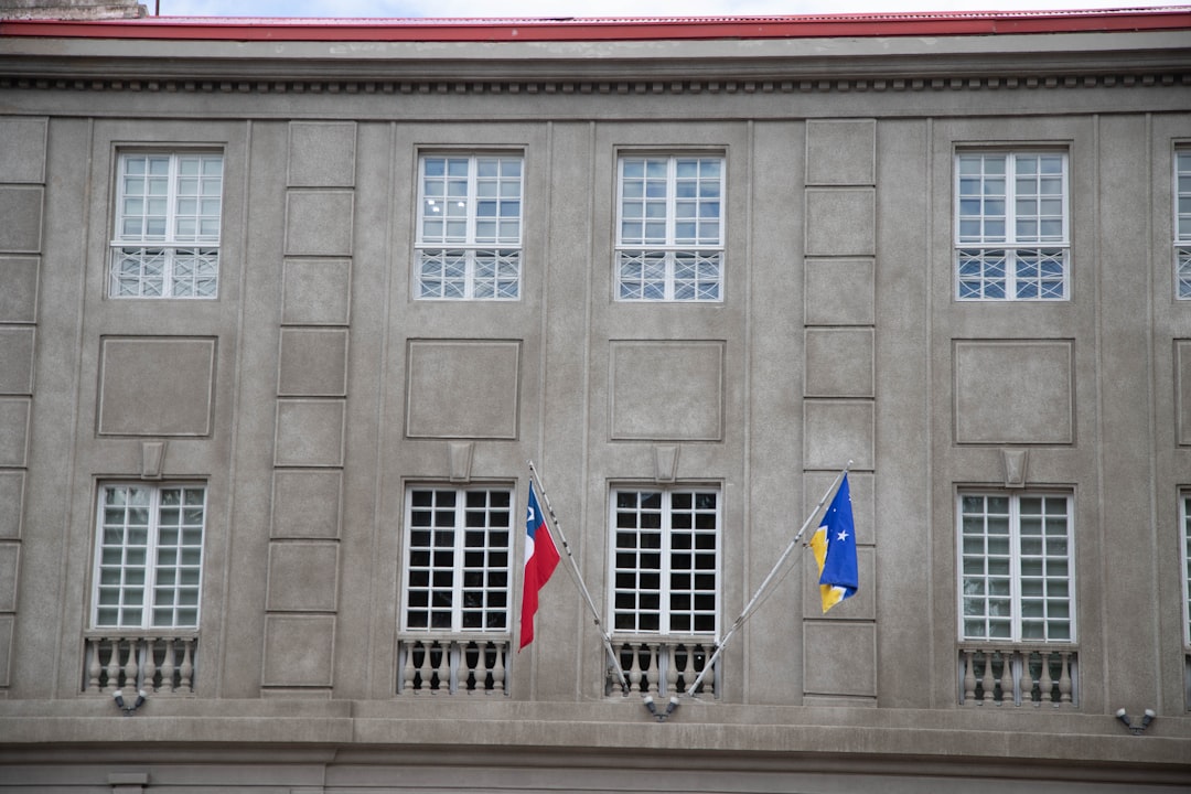 尹대통령 지지율 급등 배경 심층 분석: 보수 결집과 중도층 확장?