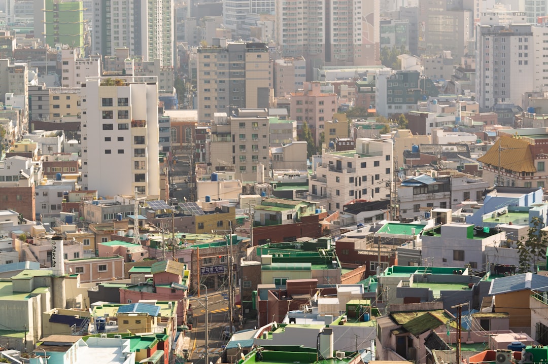 부산 이전 공공기관 취득세 감면, 부동산 시장 활력 불어넣나