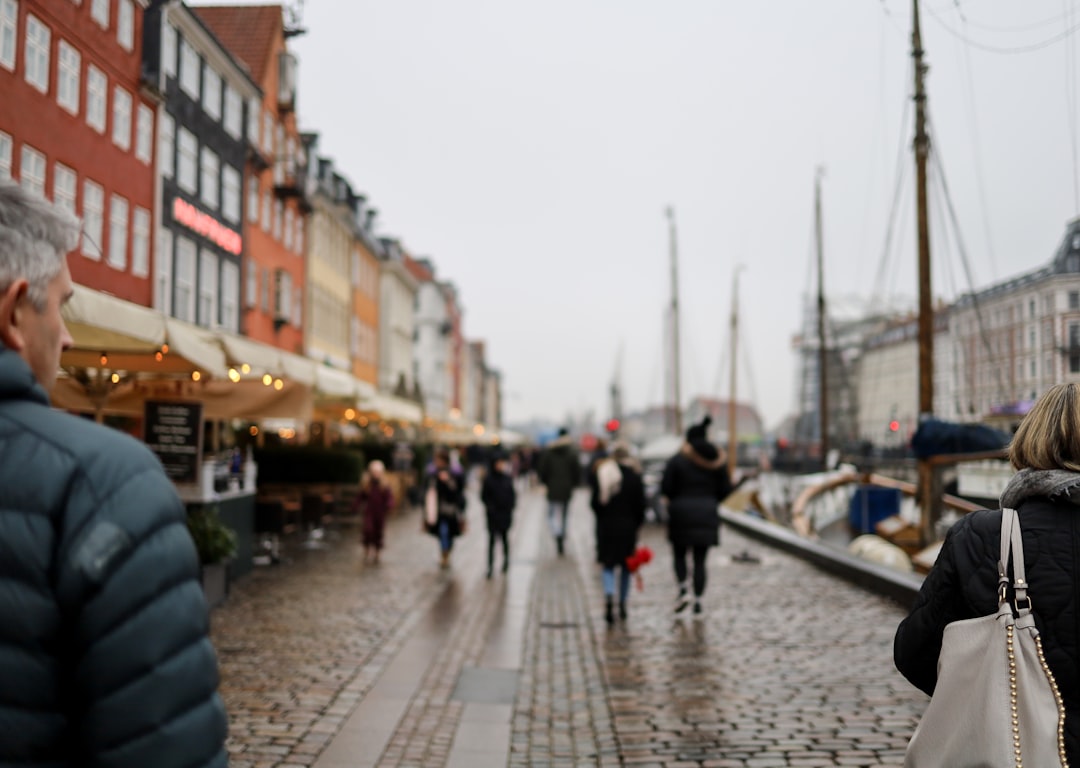 MZ세대의 외면, 국내 여행의 위기와 새로운 기회 모색